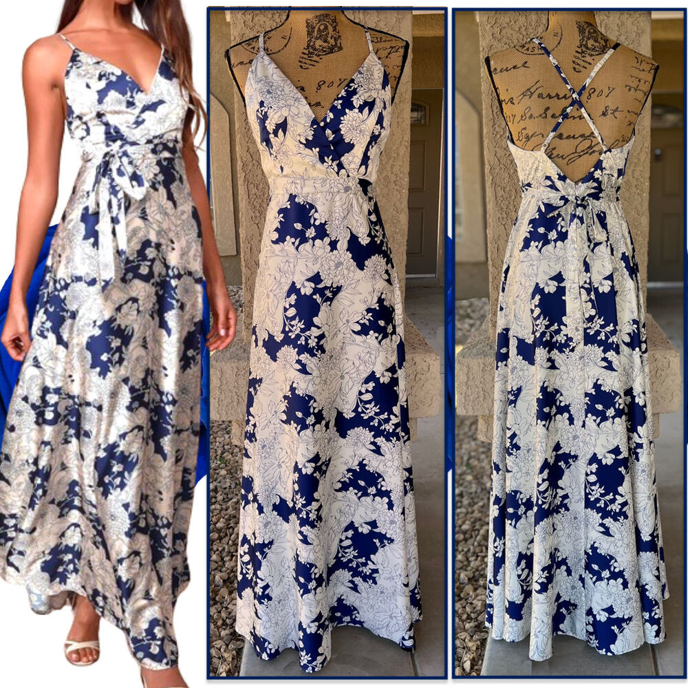 Lulu's Navy and Cream Floral Maxi Dress